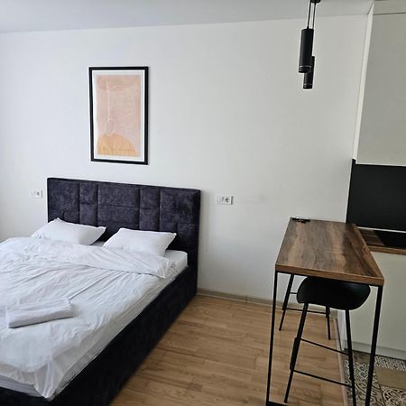 Nyvky Like Home - Studio - Apt 35 Κίεβο Εξωτερικό φωτογραφία